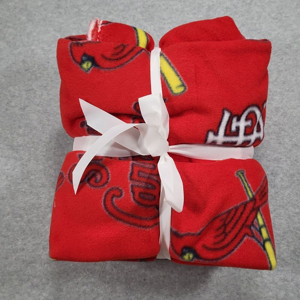 St. Louis Cardinals No Sew Throw Kit 100% Polyester Fleece Blanket 48"x60"‎ - Picture 5 of 5